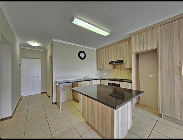 3 BEDROOM APARTMENT FOR SALE IN RUIMSIG